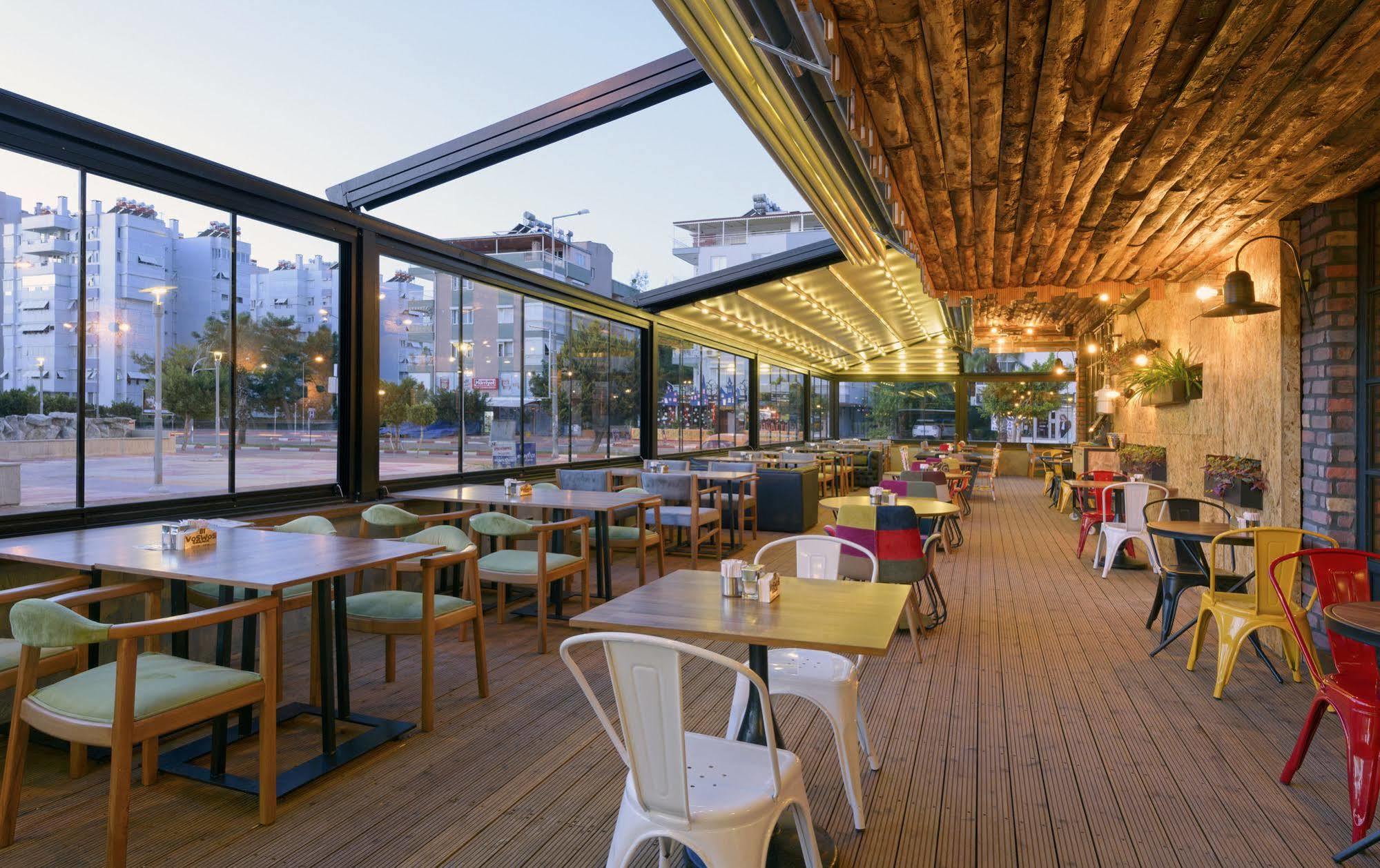 אנטליה Voswos Garage Coffee Hotel מראה חיצוני תמונה